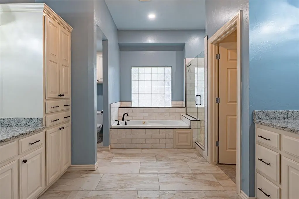 Photo 21 — 10808 NW 117th Place, Yukon, OK 73099