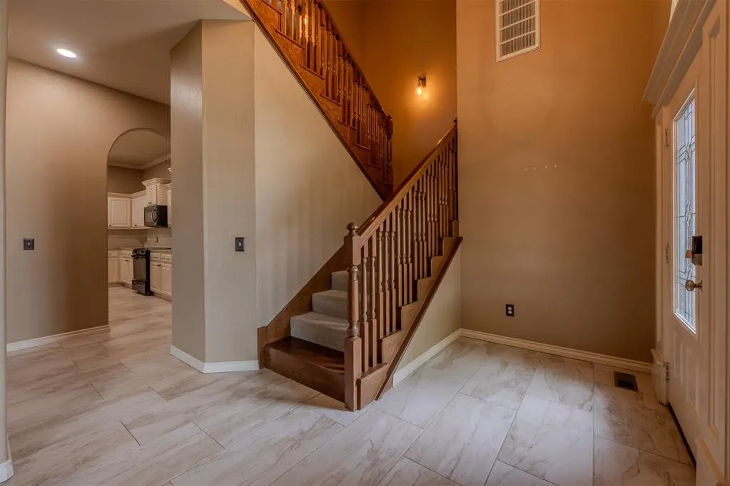 Photo 27 — 10808 NW 117th Place, Yukon, OK 73099