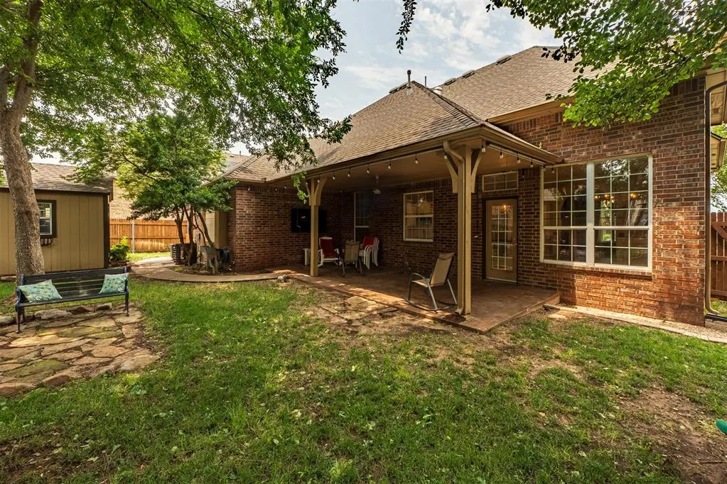 Photo 42 — 10808 NW 117th Place, Yukon, OK 73099