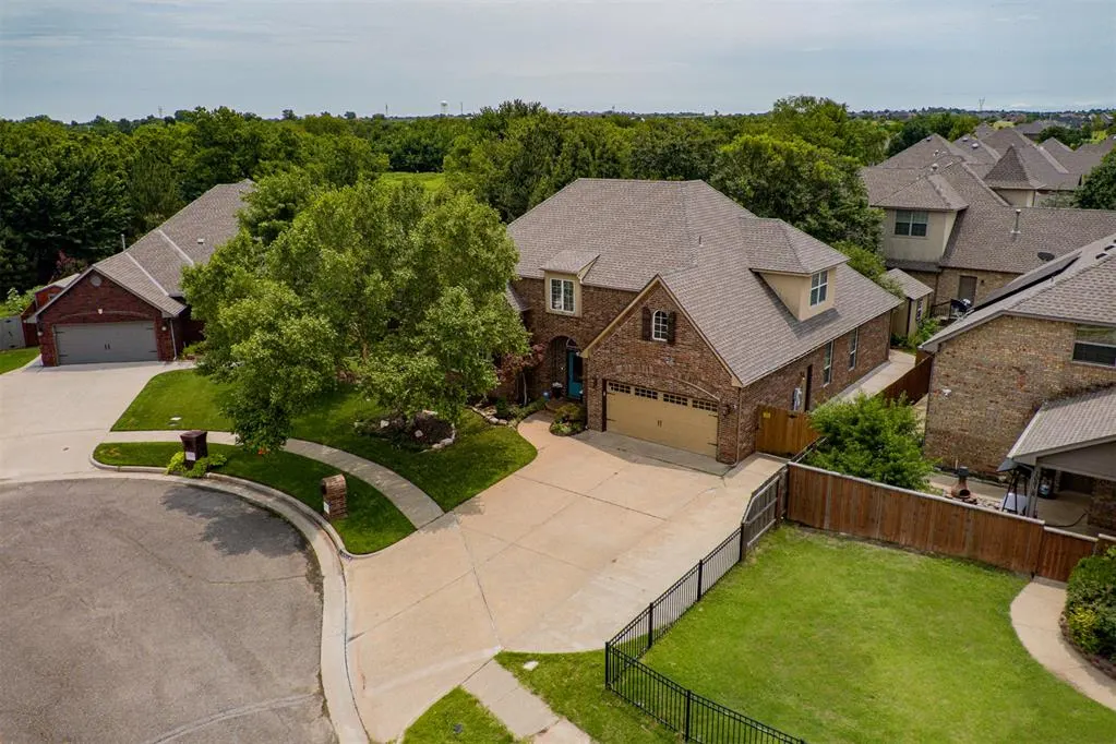 Photo 48 — 10808 NW 117th Place, Yukon, OK 73099