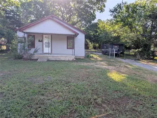 Sold home at 719 N Pennsylvania Avenue
