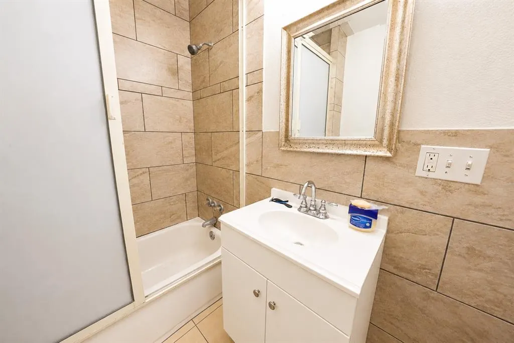 Photo 6 — 413 SE 46th Street, Oklahoma City, OK 73129