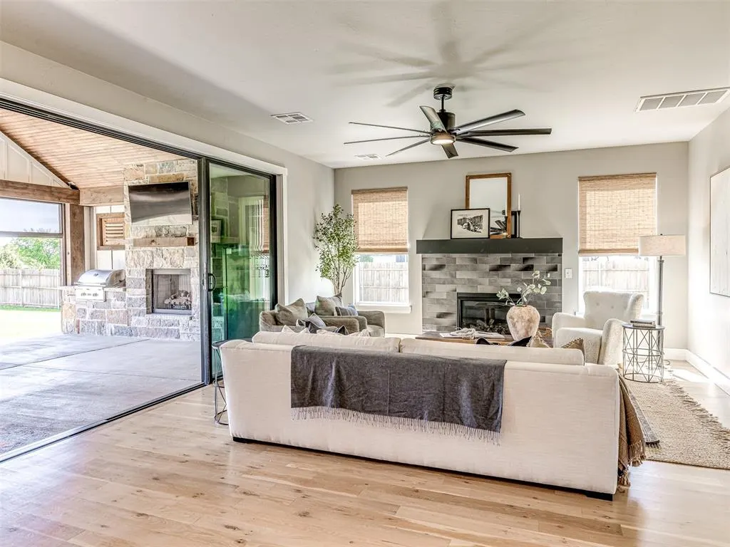 Photo 9 — 280 Old Farm Road, Edmond, OK 73034