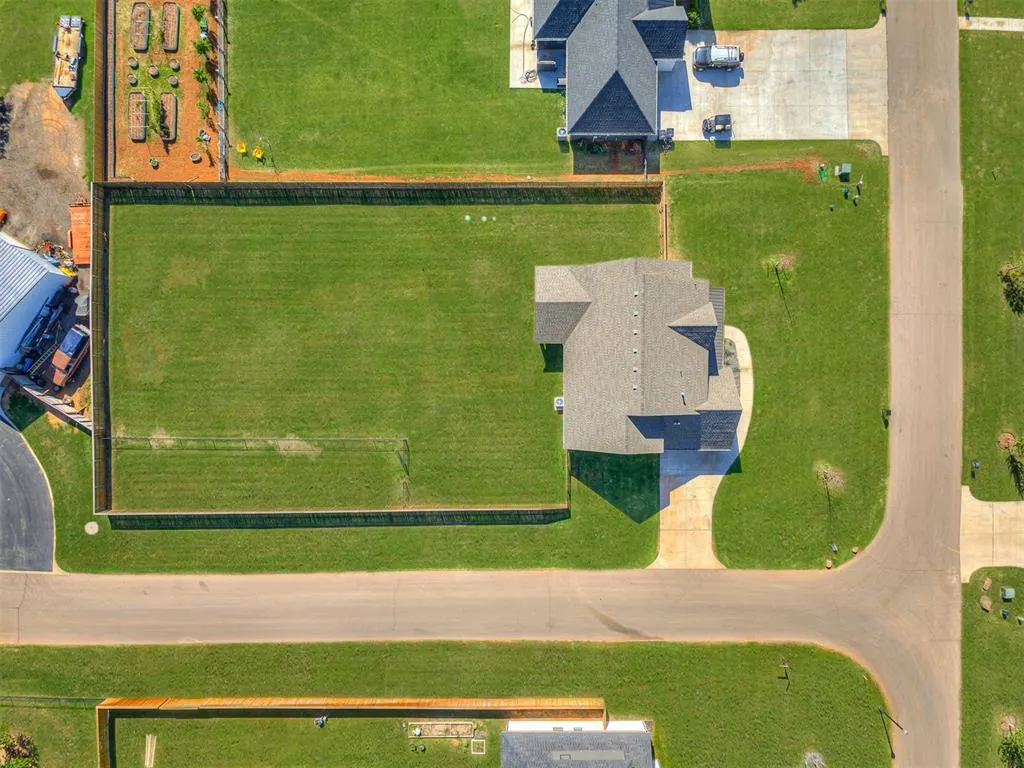 Photo 48 — 280 Old Farm Road, Edmond, OK 73034