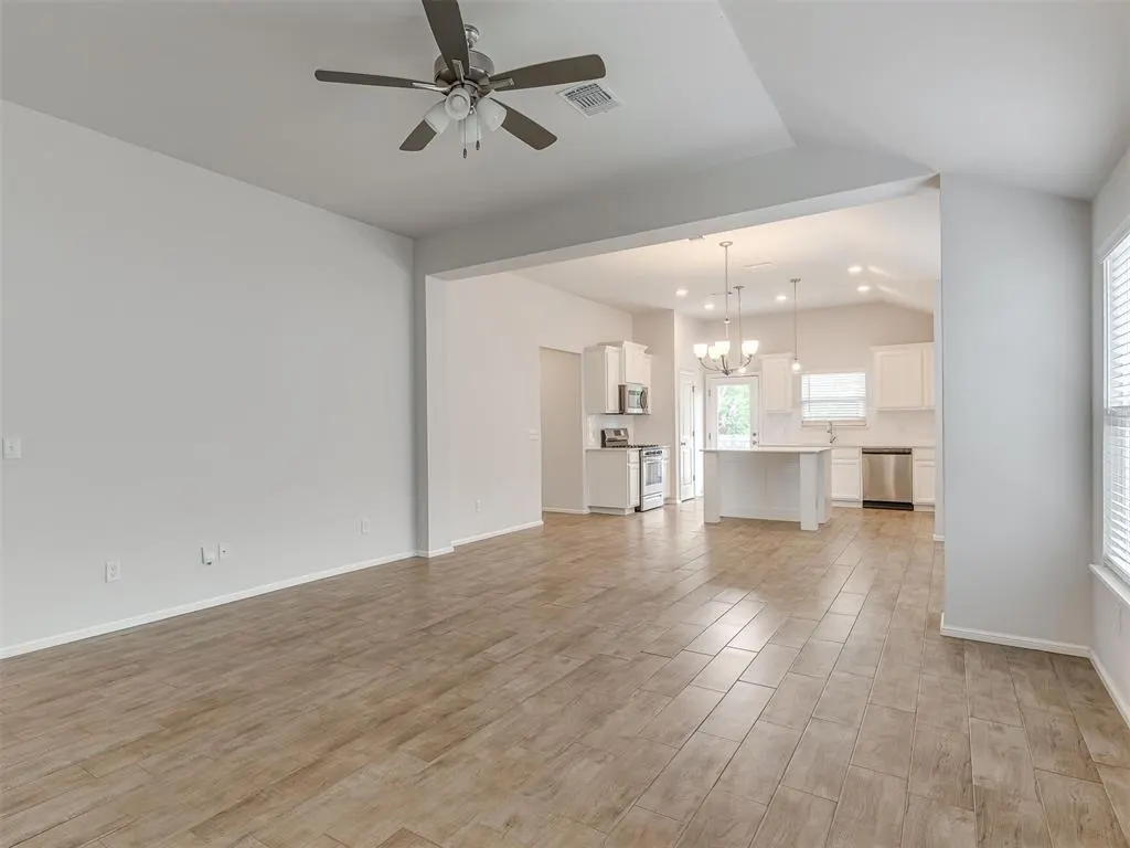 Photo 9 — 3023 Wister Road, Norman, OK 73069