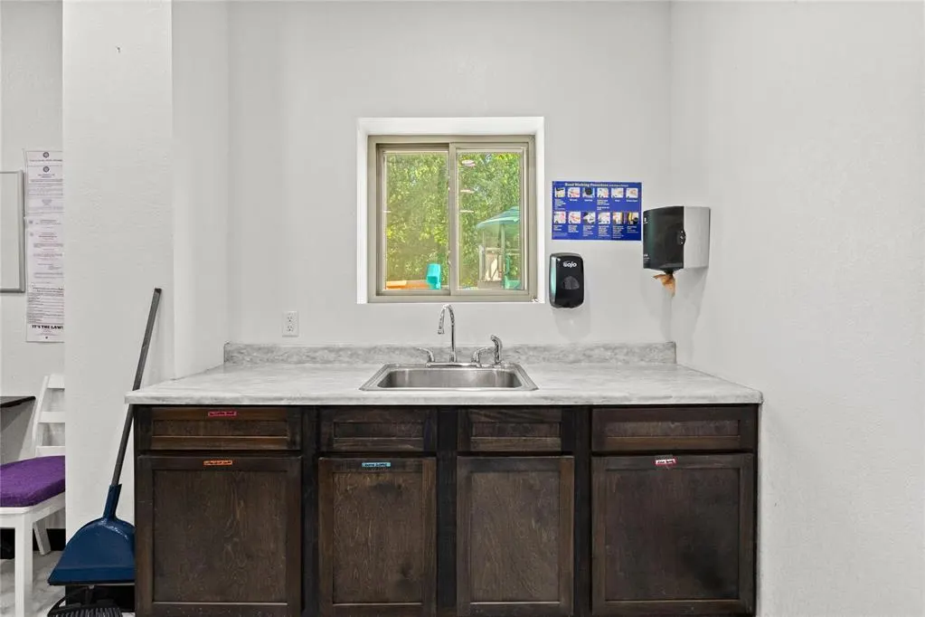 Photo 36 — 428 E 2nd Street, Hydro, OK 73048