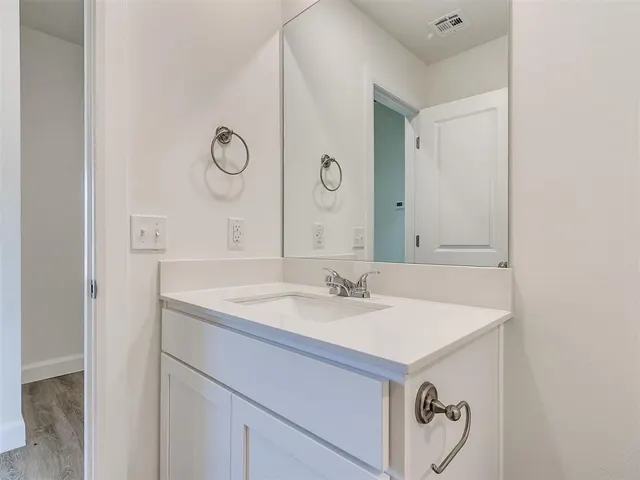 Photo 7 — 2040 Brush Creek Way, Newcastle, OK 73065