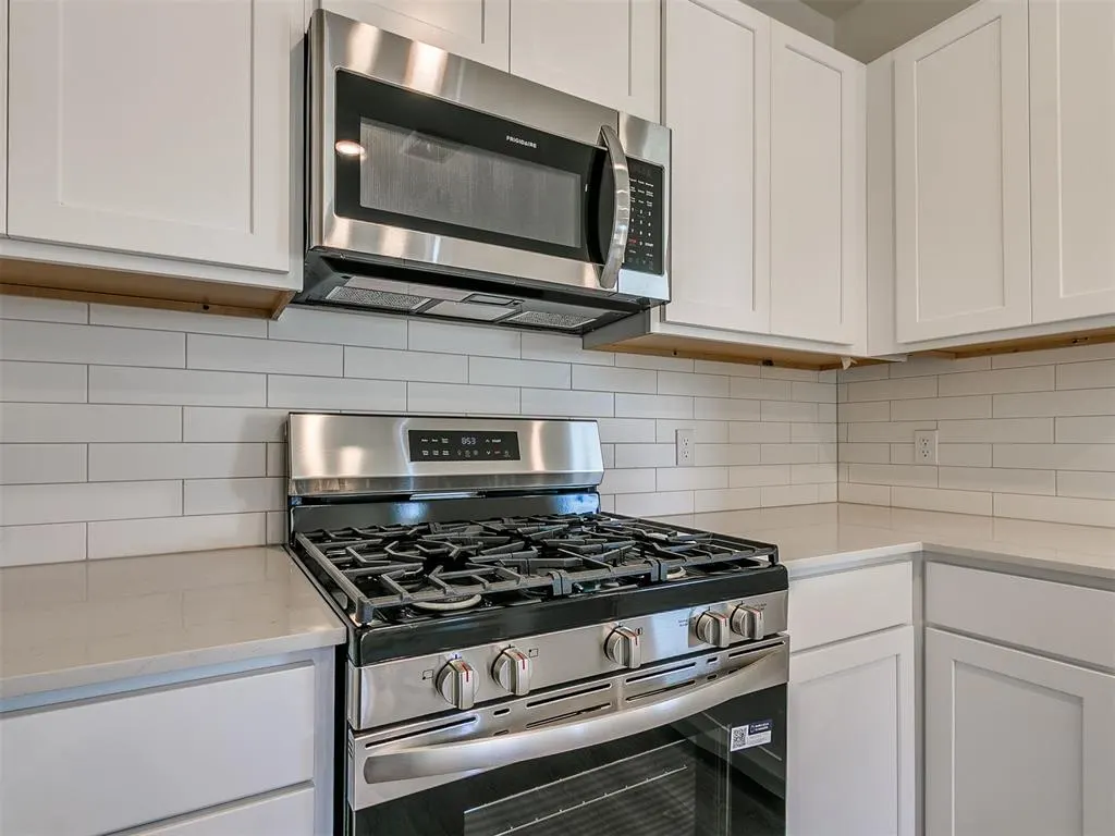 Photo 13 — 2040 Brush Creek Way, Newcastle, OK 73065