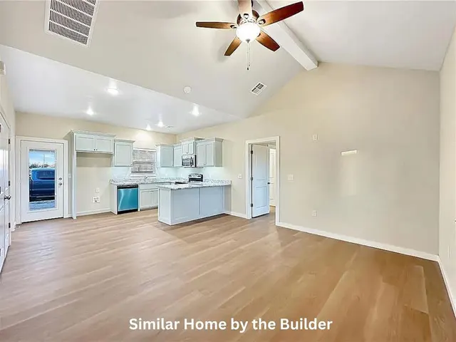Photo 4 — 2030 SW McKinley, Lawton, OK 73501