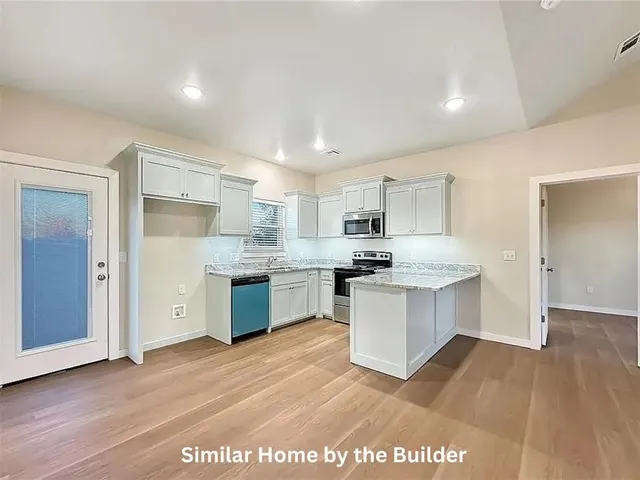 Photo 6 — 2030 SW McKinley, Lawton, OK 73501