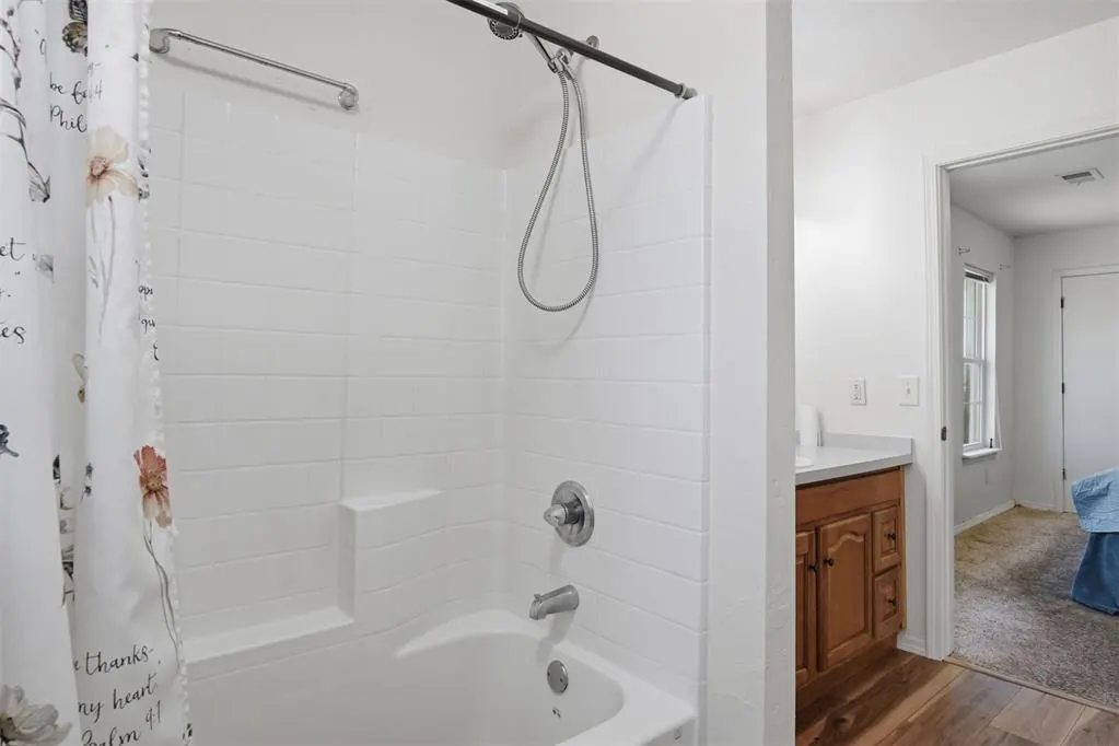 Photo 4 — 8517 N Phillips Avenue, Oklahoma City, OK 73114