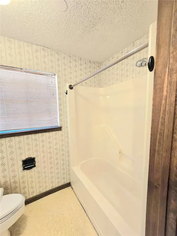 Photo 15 — 808 Cambridge Drive, Altus, OK 73521