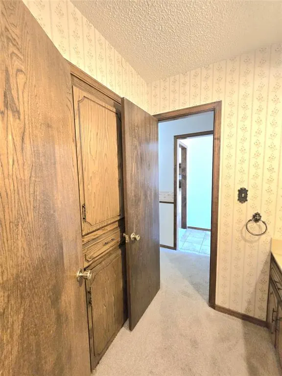 Photo 17 — 808 Cambridge Drive, Altus, OK 73521