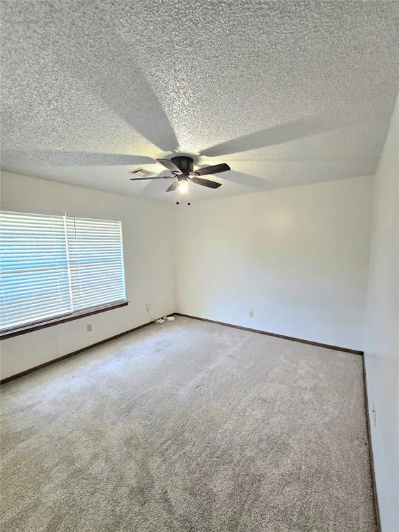 Photo 18 — 808 Cambridge Drive, Altus, OK 73521
