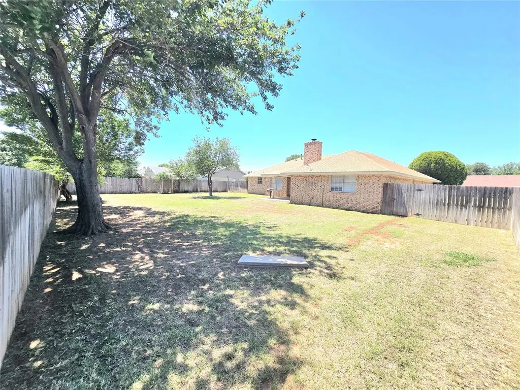 Photo 35 — 808 Cambridge Drive, Altus, OK 73521