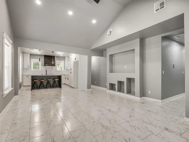 Photo 7 — 235 SE 40th Street, Oklahoma City, OK 73129