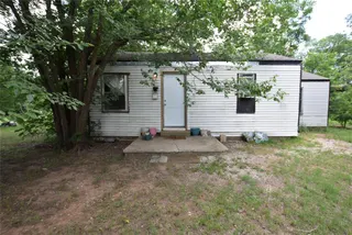 Sold home at 220 NE 1st Street