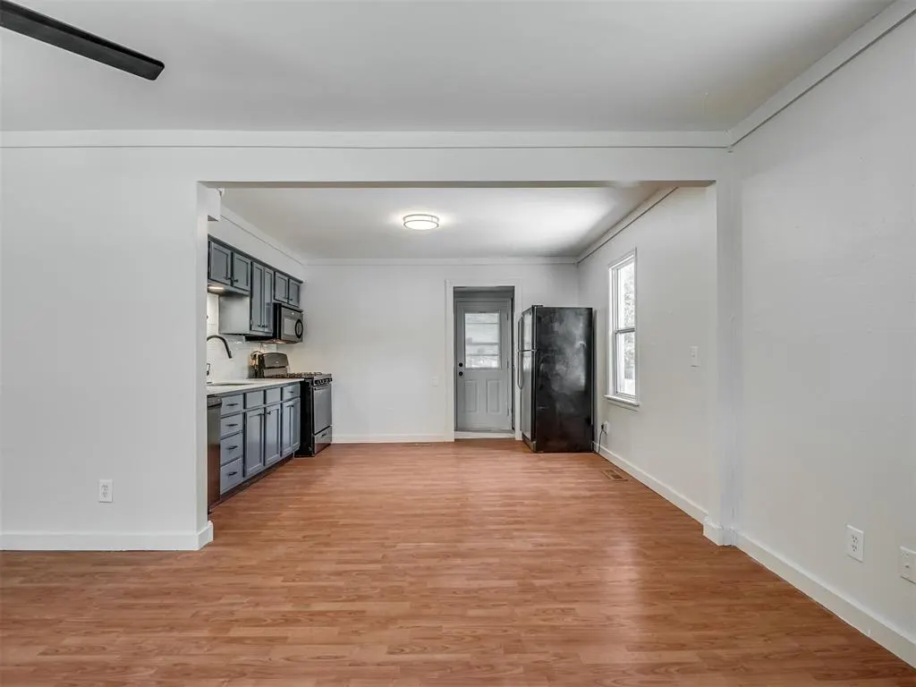 Photo 10 — 1237 N Holly Avenue, Oklahoma City, OK 73127