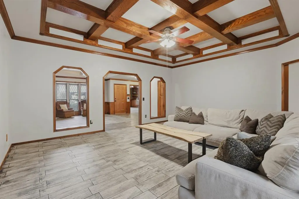 Photo 8 — 14125 Osage Drive, Edmond, OK 73013