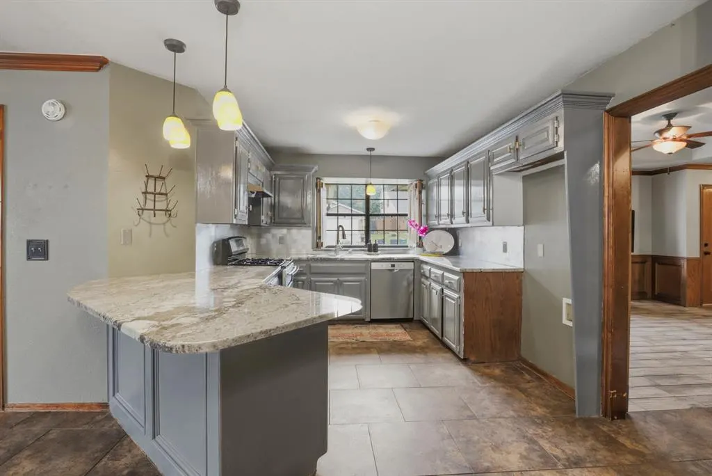 Photo 3 — 14125 Osage Drive, Edmond, OK 73013