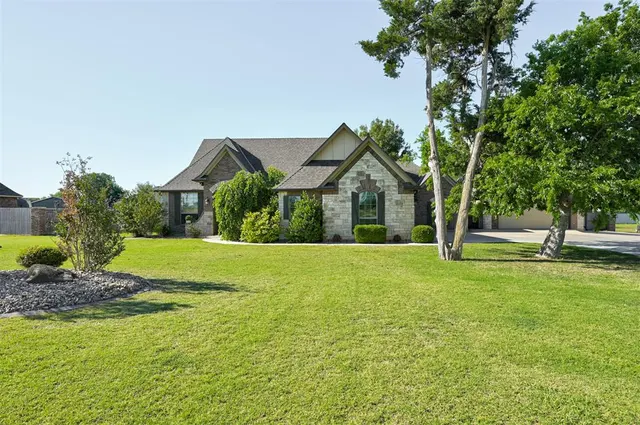 Photo 2 — 6623 NE Watts Road, Elgin, OK 73538