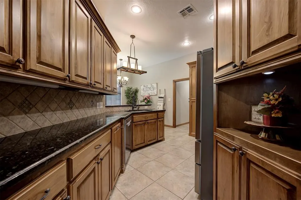 Photo 13 — 6623 NE Watts Road, Elgin, OK 73538