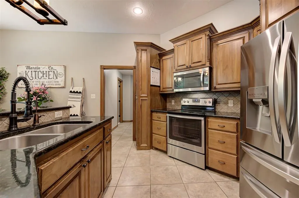 Photo 14 — 6623 NE Watts Road, Elgin, OK 73538
