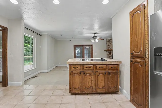 Photo 7 — 2724 Persimmon Creek Drive, Edmond, OK 73013