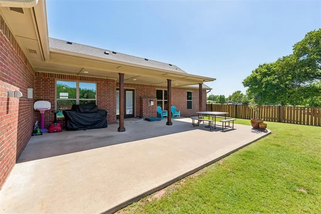 Photo 5 — 101 Fields Row, Pauls Valley, OK 73075