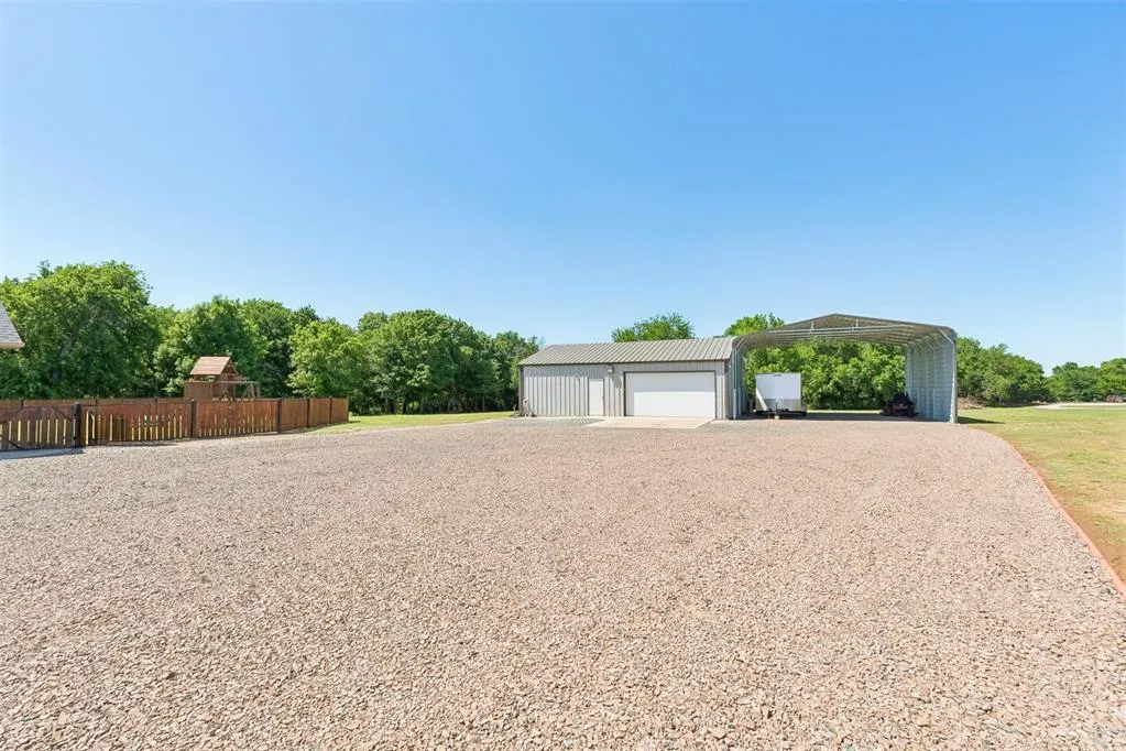 Photo 12 — 101 Fields Row, Pauls Valley, OK 73075