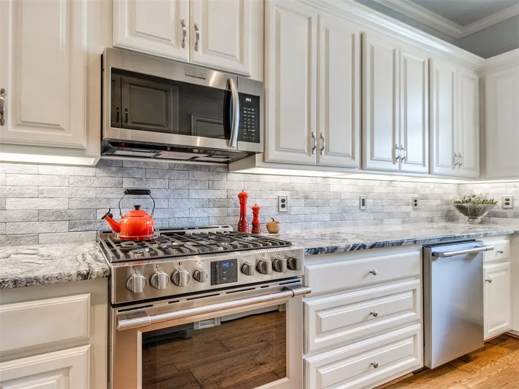Photo 9 — 929 Heather Glen Terrace, Norman, OK 73072