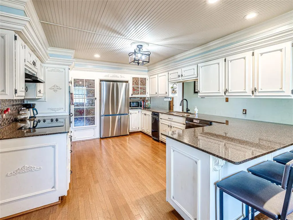 Photo 5 — 518 E Bradley Avenue, Pauls Valley, OK 73075