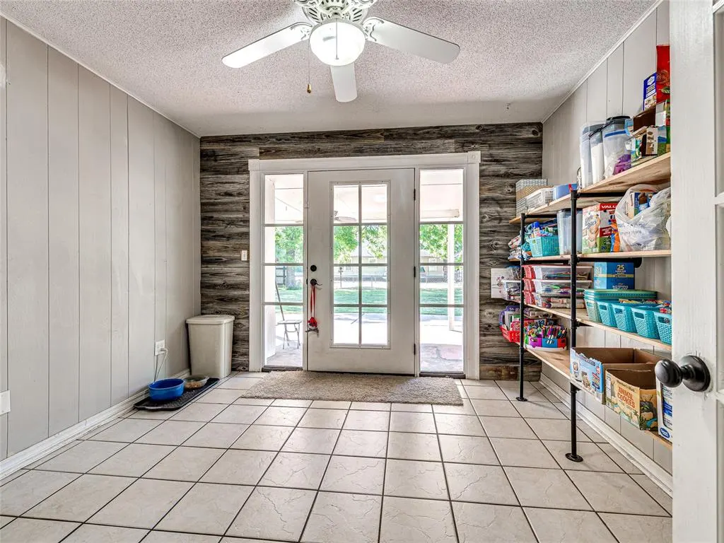 Photo 19 — 518 E Bradley Avenue, Pauls Valley, OK 73075