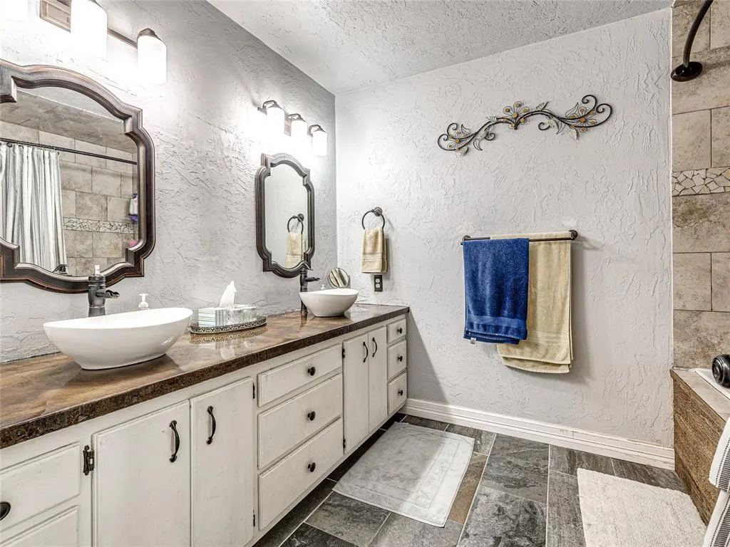 Photo 25 — 518 E Bradley Avenue, Pauls Valley, OK 73075
