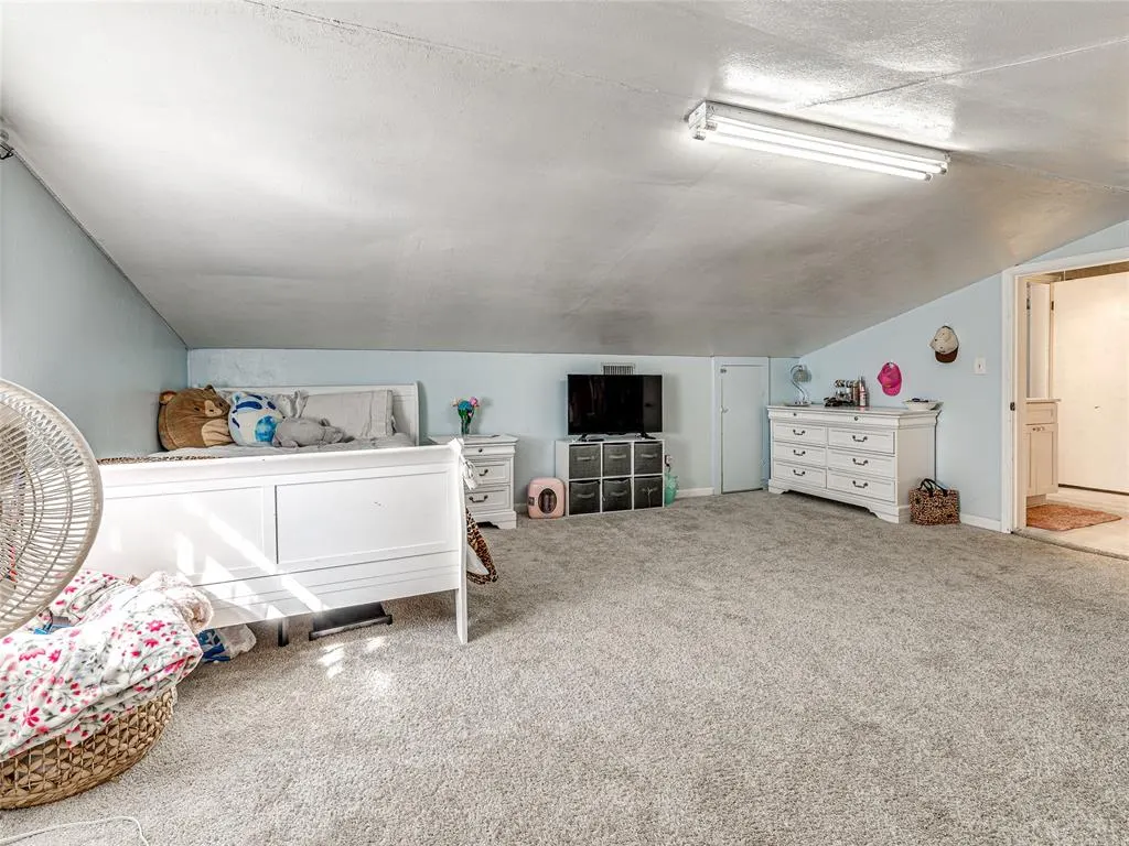 Photo 38 — 518 E Bradley Avenue, Pauls Valley, OK 73075