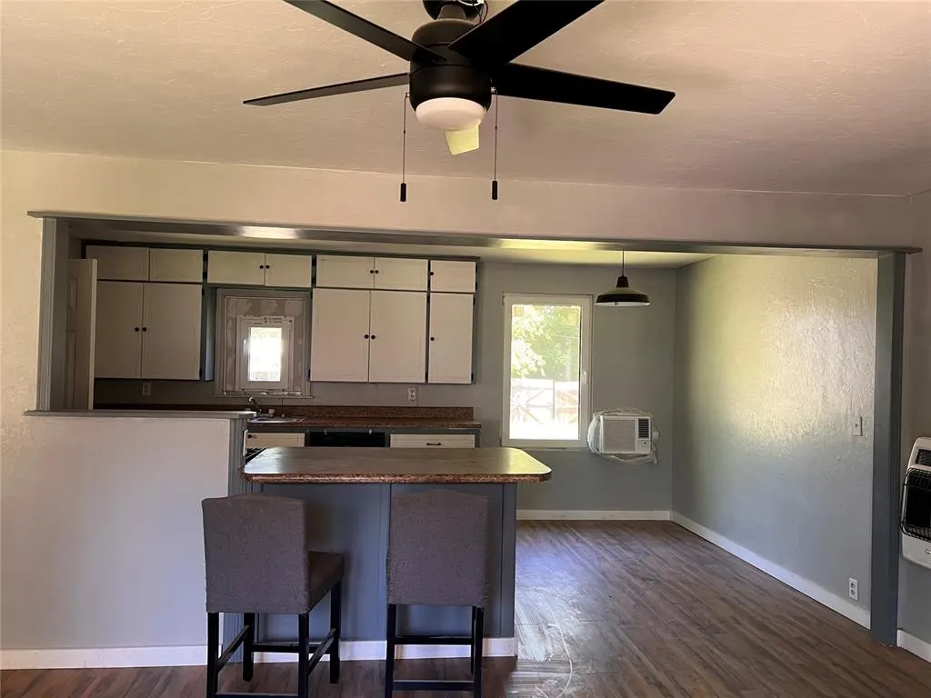 Photo 8 — 910 W Choctaw Street, Lindsay, OK 73052