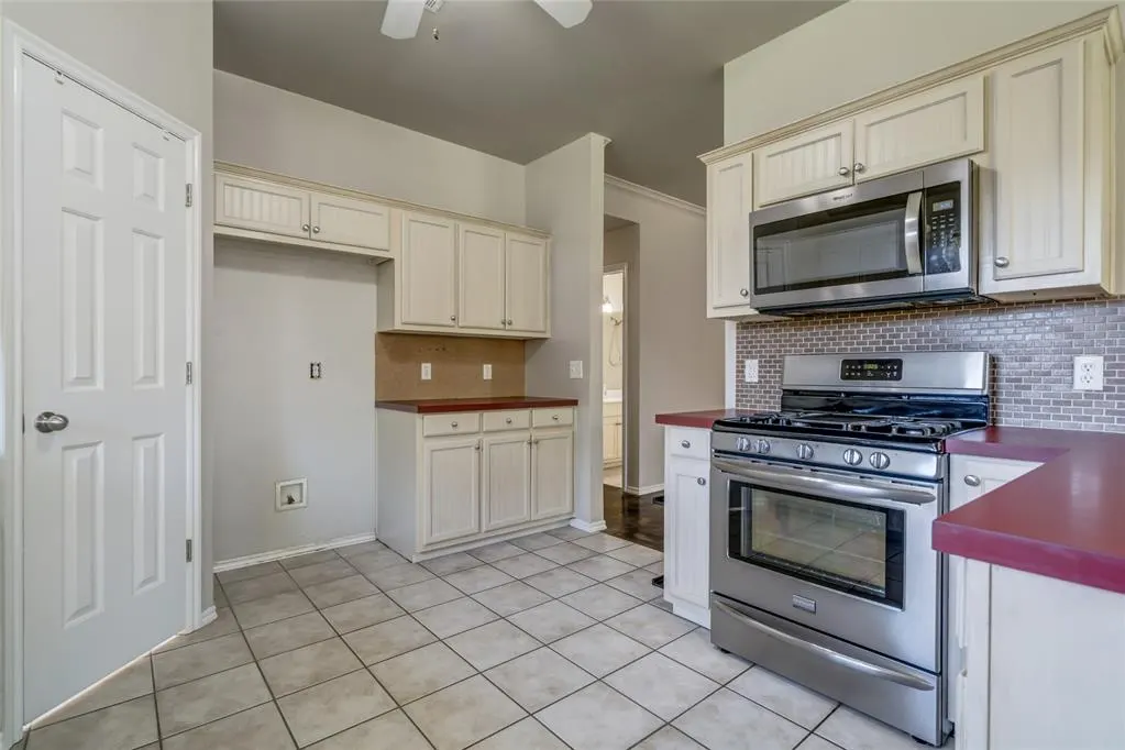 Photo 11 — 701 Adam Court, Edmond, OK 73003