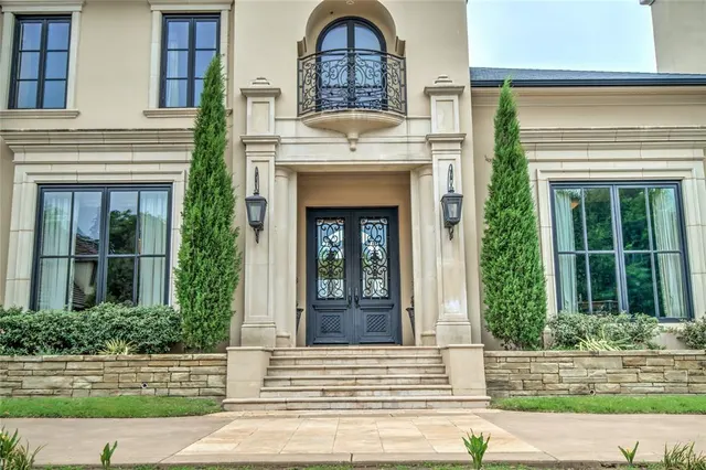 Photo 4 — 5701 Mistletoe Court, Oklahoma City, OK 73142