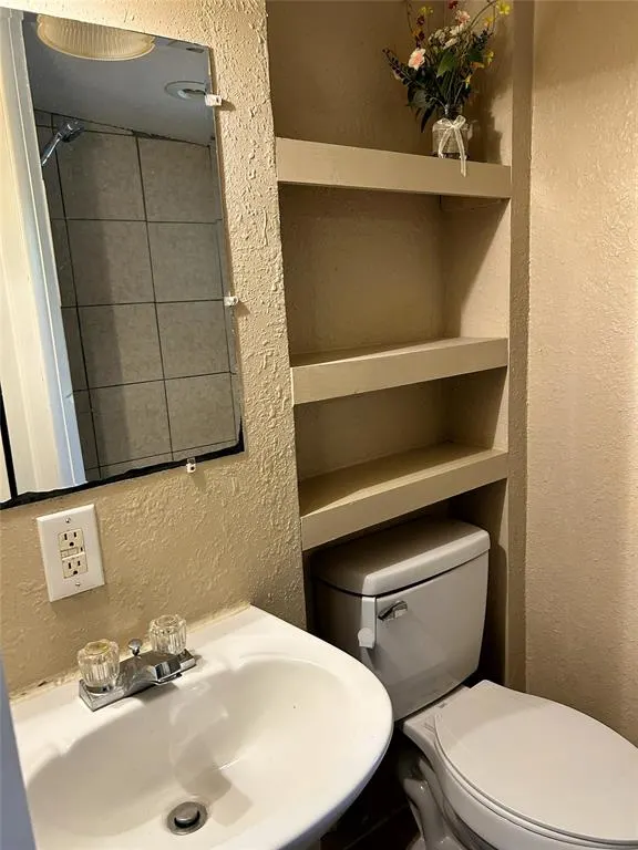 Photo 9 — 15 N Street, Ardmore, OK 73401