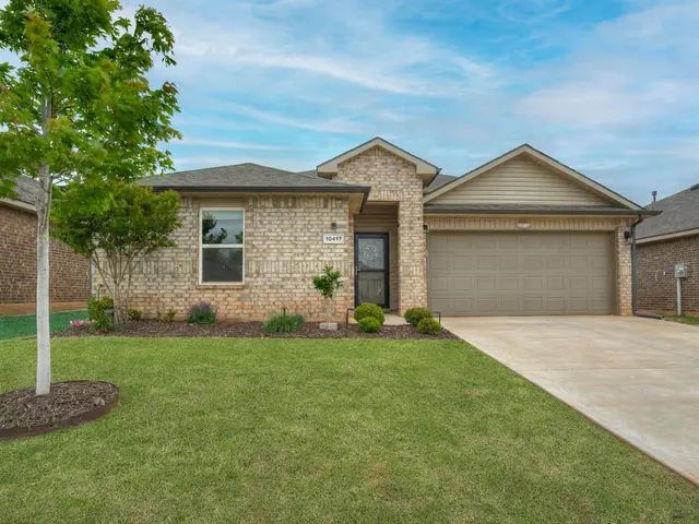 Photo 7 — 10417 SW 41st Place, Mustang, OK 73064