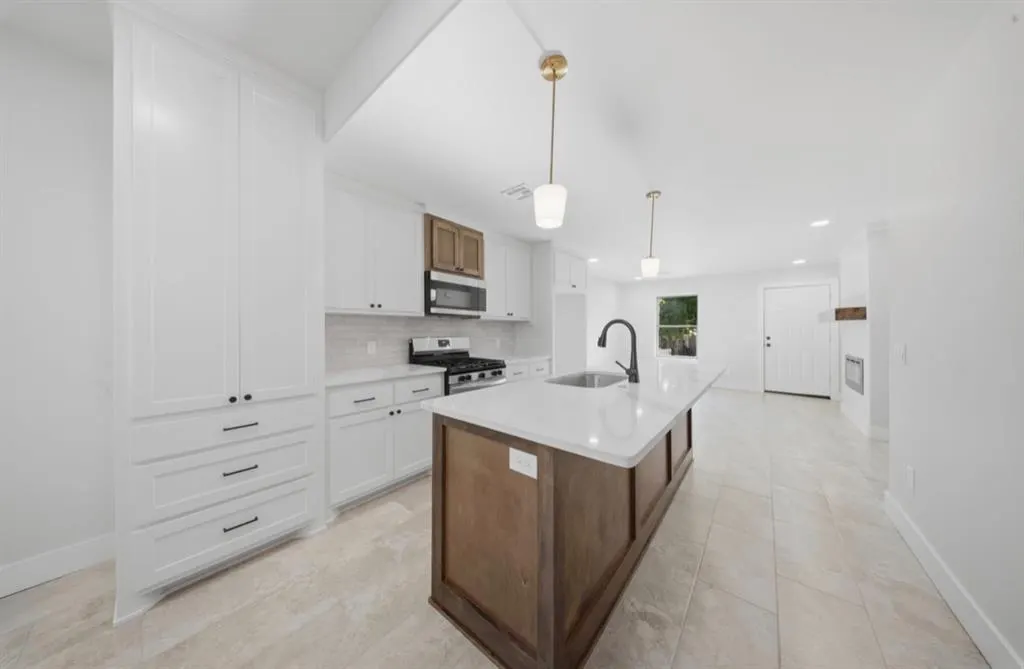 Photo 5 — 1031 Harris Avenue, Oklahoma City, OK 73107