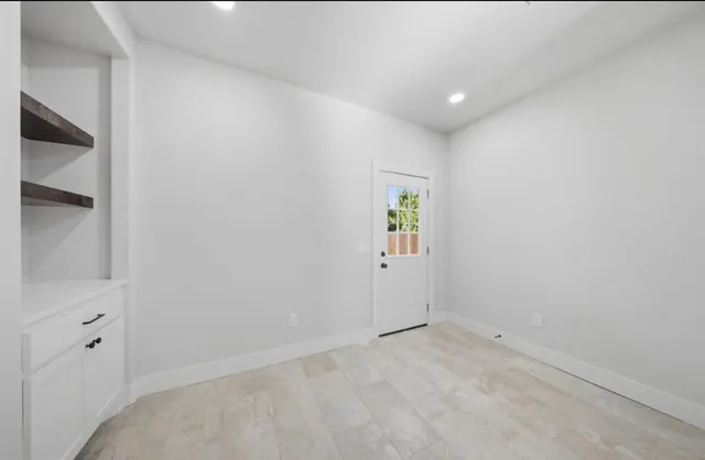 Photo 7 — 1031 Harris Avenue, Oklahoma City, OK 73107