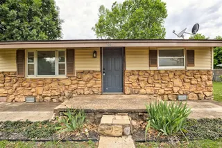 Sold home at 1013 N Carr Drive