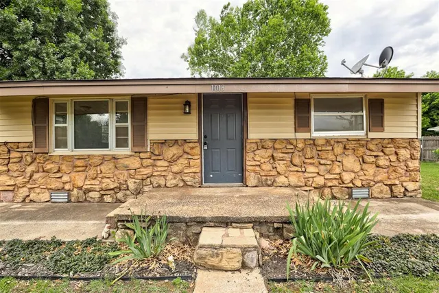 Front exterior — 1013 N Carr Drive, Newcastle, OK 73065