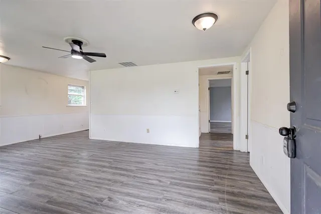 Photo 5 — 1013 N Carr Drive, Newcastle, OK 73065