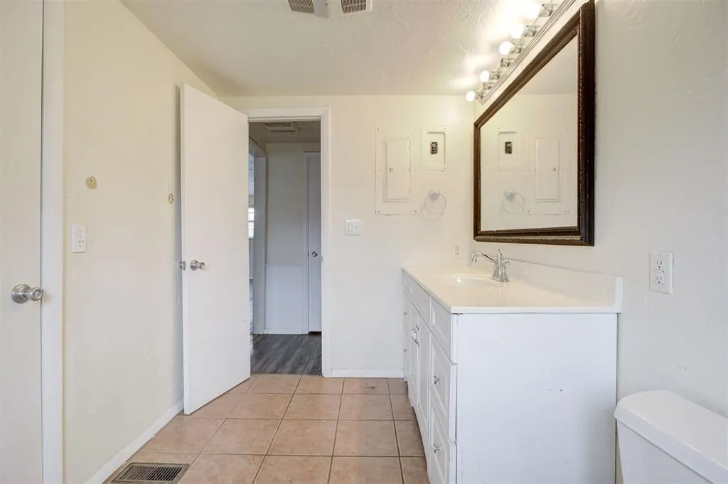Photo 24 — 1013 N Carr Drive, Newcastle, OK 73065