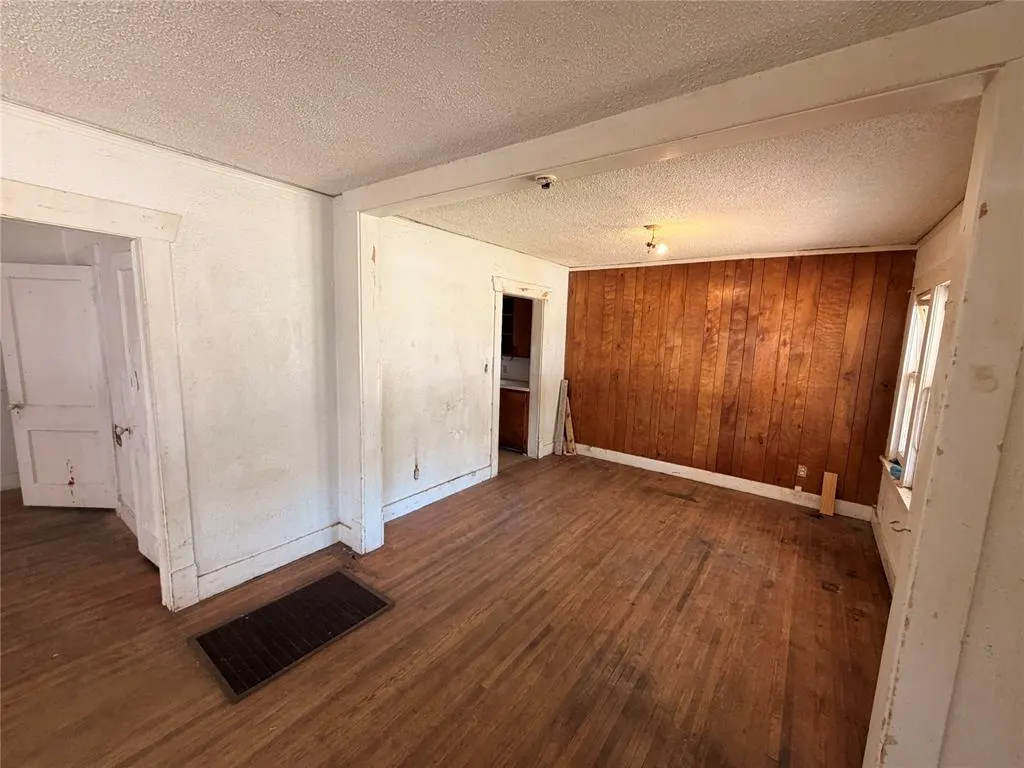 Photo 4 — 211 Jefferson Street, Seminole, OK 74868