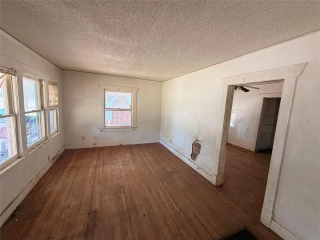Photo 5 — 211 Jefferson Street, Seminole, OK 74868