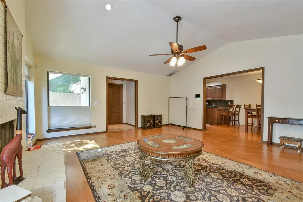 Photo 9 — 3713 River Oaks Drive, Norman, OK 73072