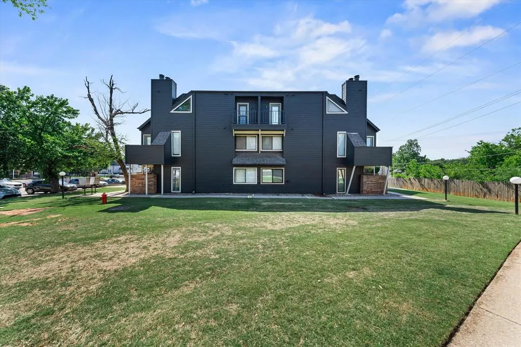 Photo 26 — 11510 N May Avenue B107, Oklahoma City, OK 73120